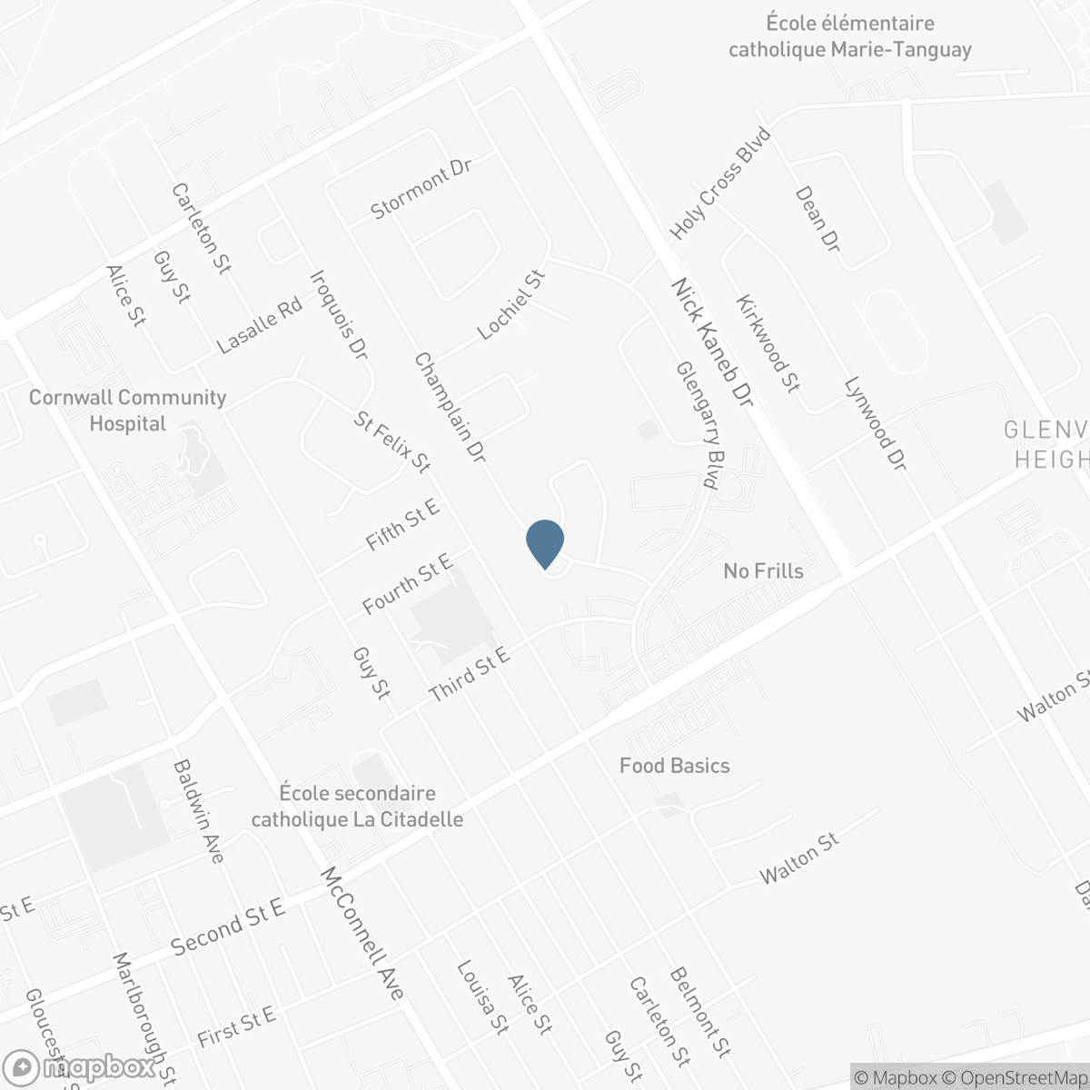 645 CHAMPLAIN DRIVE, Cornwall, Ontario K6H 6H9